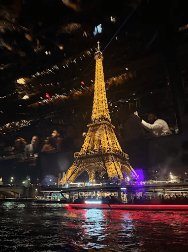 Croisière commentée sur la Seine — Bateaux Parisiens — photo 2